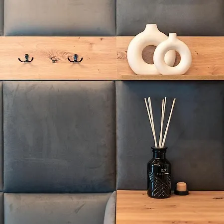 Exclusive Mit Balkon Und Wasserbett Apartment *