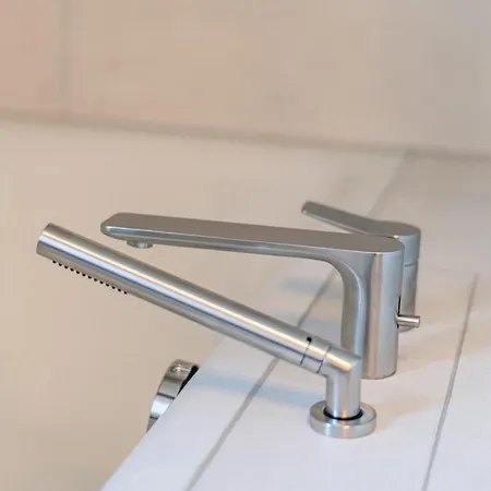 Exclusive Mit Balkon Und Wasserbett Lägenhet Kolbermoor