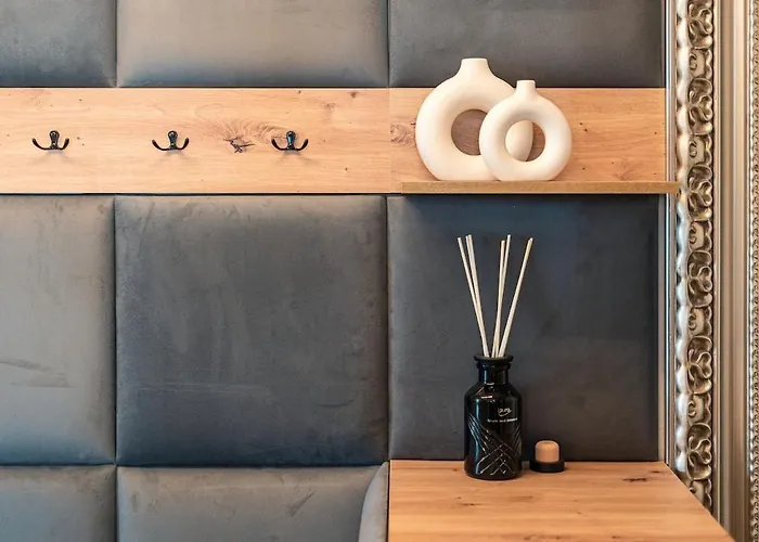 Exclusive Mit Balkon Und Wasserbett Apartamento *