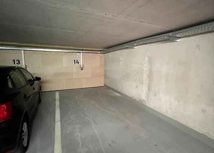 Exclusive Mit Balkon Und Wasserbett Apartamento