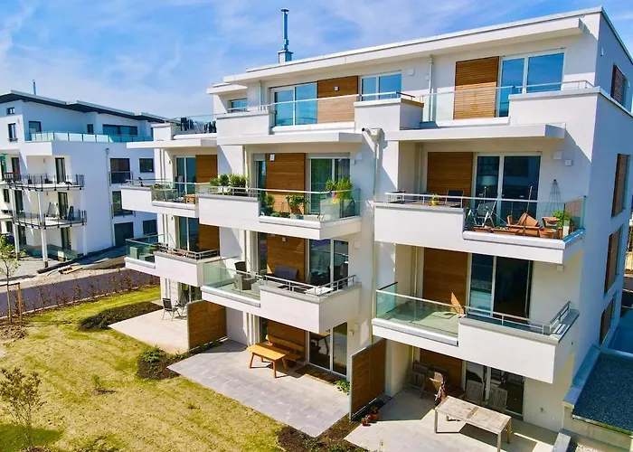 Exclusive Mit Balkon Und Wasserbett Apartamento